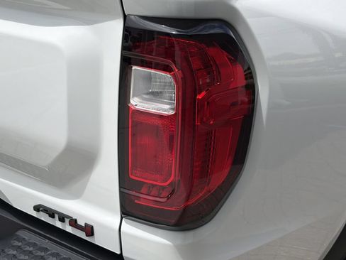 Certified 2025 GMC Canyon AT4 w/ Nightfall Edition AWD/4WD image 12