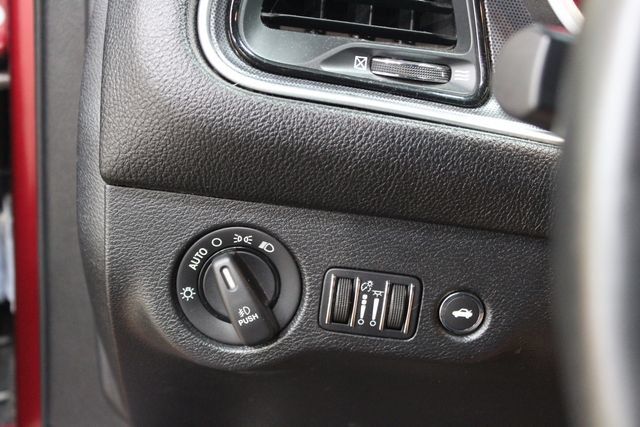Used 2017 Dodge Challenger SXT Plus RWD image 13