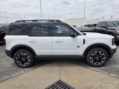 Used 2024 Ford Bronco Sport Outer Banks w/ Tech Package AWD/4WD image 5
