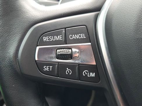 Used 2023 BMW 330i xDrive 330i xDrive w/ Driving Assistance Package image 14