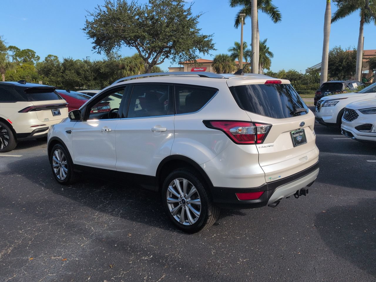 Used 2018 Ford Escape Titanium w/ Ford Safe & Smart Package FWD image 6