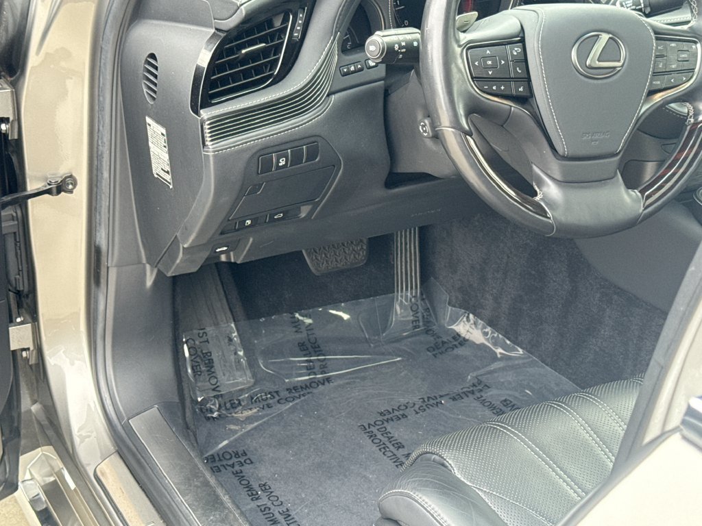 Used 2018 Lexus LS 500 w/ Interior Upgrade Package RWD image 17