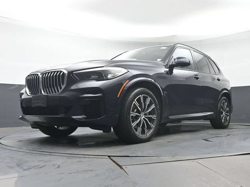 Used 2022 BMW X5 xDrive40i w/ M Sport Package AWD/4WD image 30