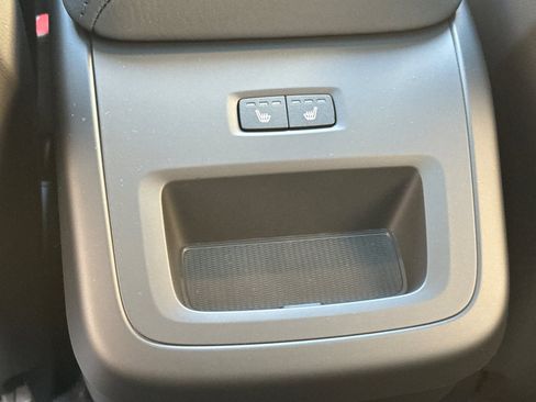 New 2026 Volvo XC60 B5 Plus w/ Climate Package AWD/4WD image 13