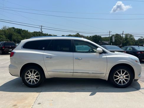 Used 2013 Buick Enclave Leather FWD image 4