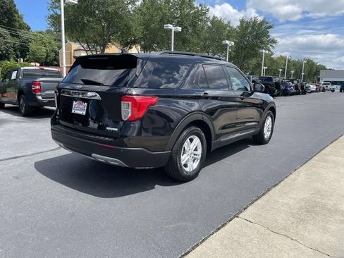 Certified 2020 Ford Explorer XLT w/ Equipment Group 202A RWD image 6