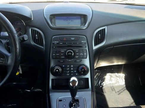 Used 2011 Hyundai Genesis 2.0T image 33