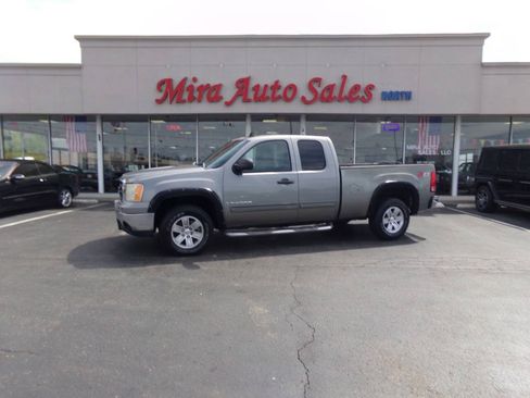 Used 2008 GMC Sierra 1500 SLE AWD/4WD image 1