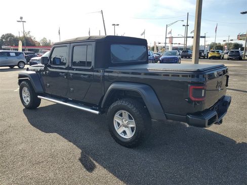 Used 2020 Jeep Gladiator Sport w/ Quick Order Package 24S image 3