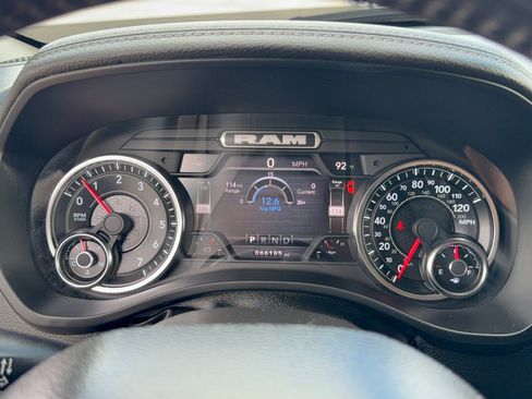 Used 2022 RAM 1500 Laramie AWD/4WD image 26