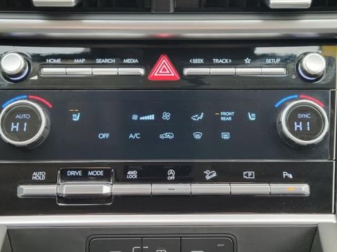 Used 2025 Hyundai Santa Fe SEL AWD/4WD image 31