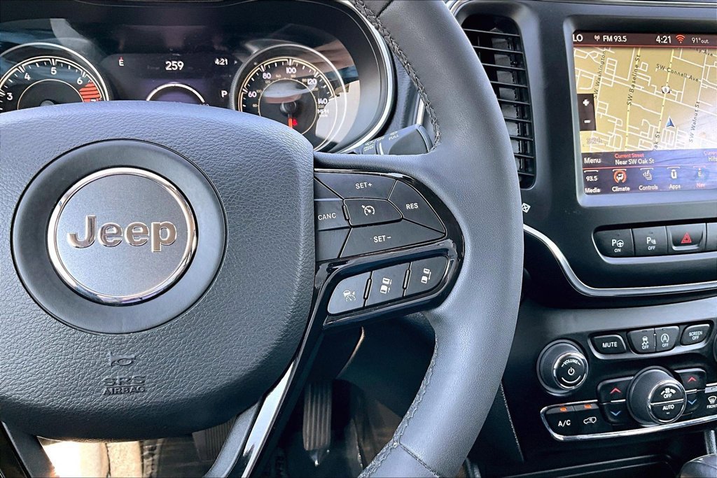 Used 2023 Jeep Cherokee Altitude Lux AWD/4WD image 25