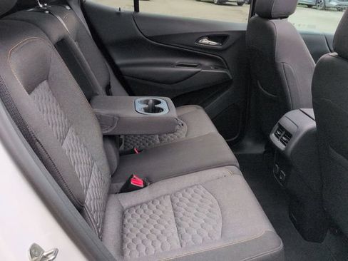Used 2018 Chevrolet Equinox LT w/ Sun & Infotainment Package FWD image 29