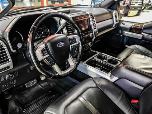 Used 2017 Ford F250 Platinum w/ Platinum Ultimate Package image 5