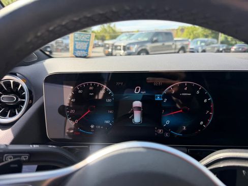 Used 2022 Mercedes-Benz GLA 250 image 15