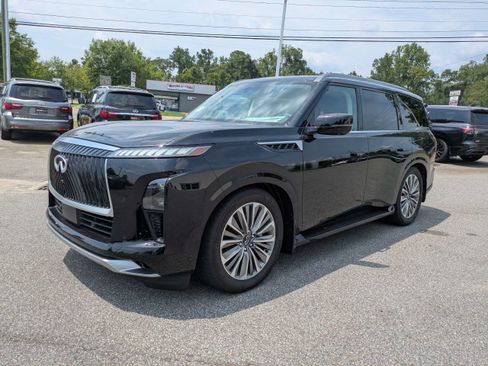 Used 2026 INFINITI QX80 Luxe w/ Cargo Package AWD/4WD image 8