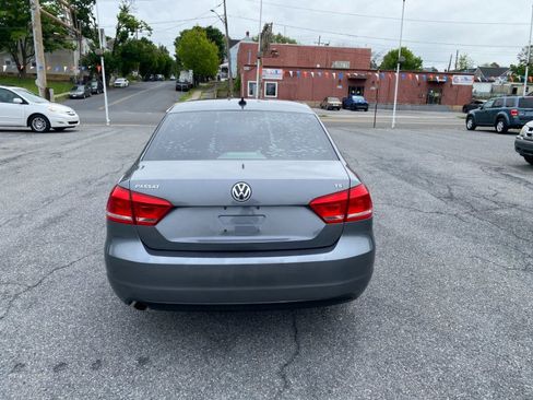 Used 2014 Volkswagen Passat 1.8T Wolfsburg Edition FWD image 4