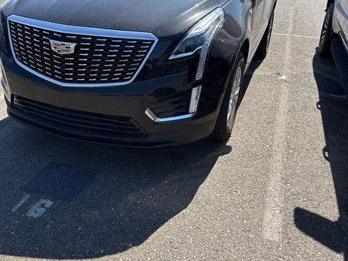 Used 2024 Cadillac XT5 Luxury FWD image 2