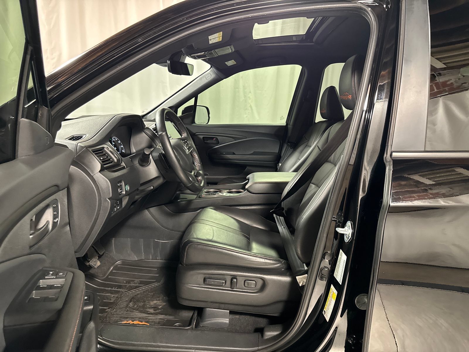 Certified 2024 Honda Ridgeline TrailSport image 3