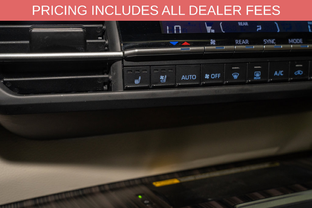 Used 2021 Toyota Sienna Limited FWD image 18