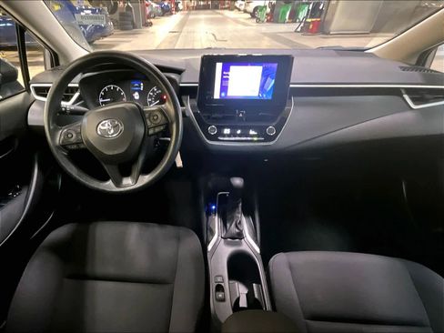 Used 2023 Toyota Corolla LE image 17