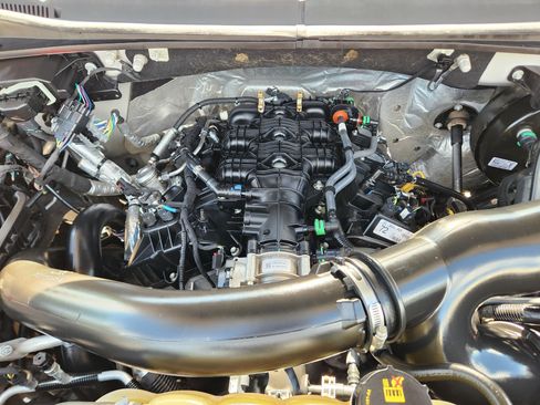 Used 2019 Ford F150 Lariat AWD/4WD image 17