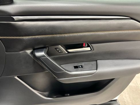 Used 2025 MAZDA CX-50 2.5 Hybrid w/ Premium Plus Pkg image 16