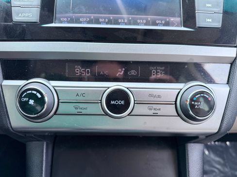 Used 2018 Subaru Outback 2.5i AWD/4WD image 30
