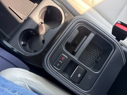 Used 2025 Ford Mustang Mach-E Premium AWD/4WD image 32