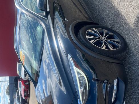 Used 2018 INFINITI QX30 AWD image 4