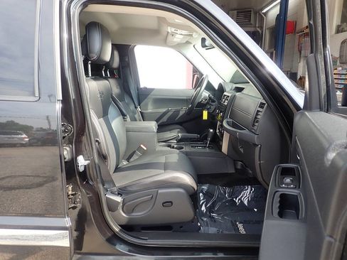Used 2012 Jeep Liberty Sport AWD/4WD image 21