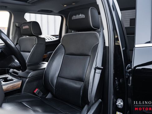 Used 2019 Chevrolet Silverado 3500 High Country w/ Duramax Plus Package image 16