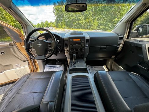 Used 2004 Nissan Armada LE image 9