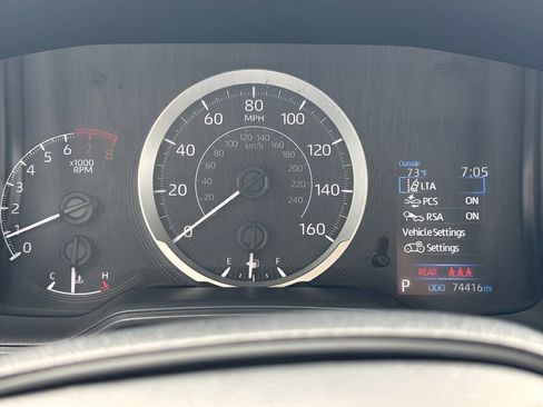 Used 2022 Toyota Corolla LE FWD image 18