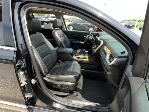 Used 2019 GMC Acadia Denali w/ LPO, Floor Liner Package AWD/4WD image 10