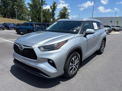 Used 2023 Toyota Highlander XLE