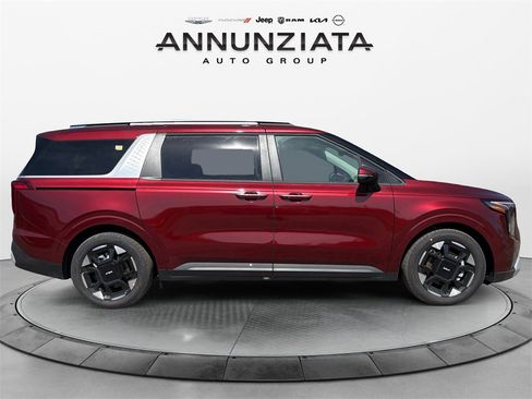 New 2025 Kia Carnival EX image 6