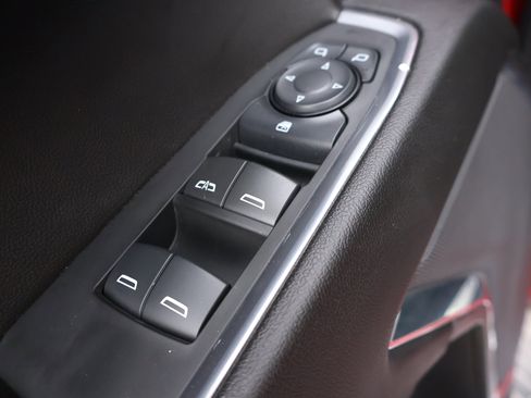 Used 2024 Chevrolet Silverado 1500 LT w/ Leather Package RWD image 8