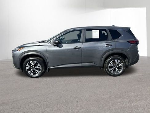 Certified 2022 Nissan Rogue SV image 4