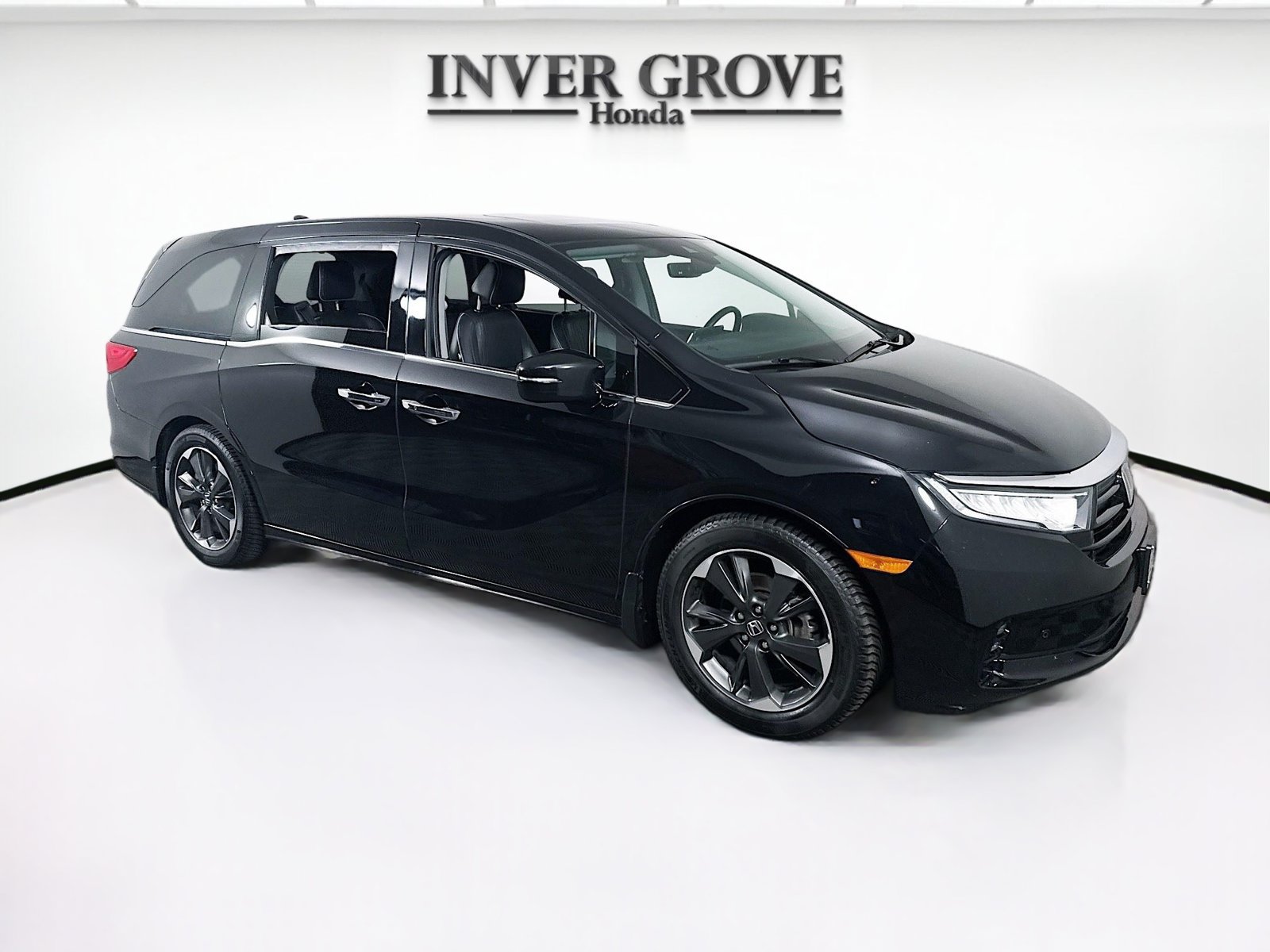 Used 2023 Honda Odyssey Elite image 3