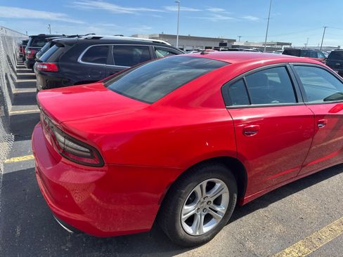 Used 2021 Dodge Charger SXT w/ Leather Interior Group RWD image 13