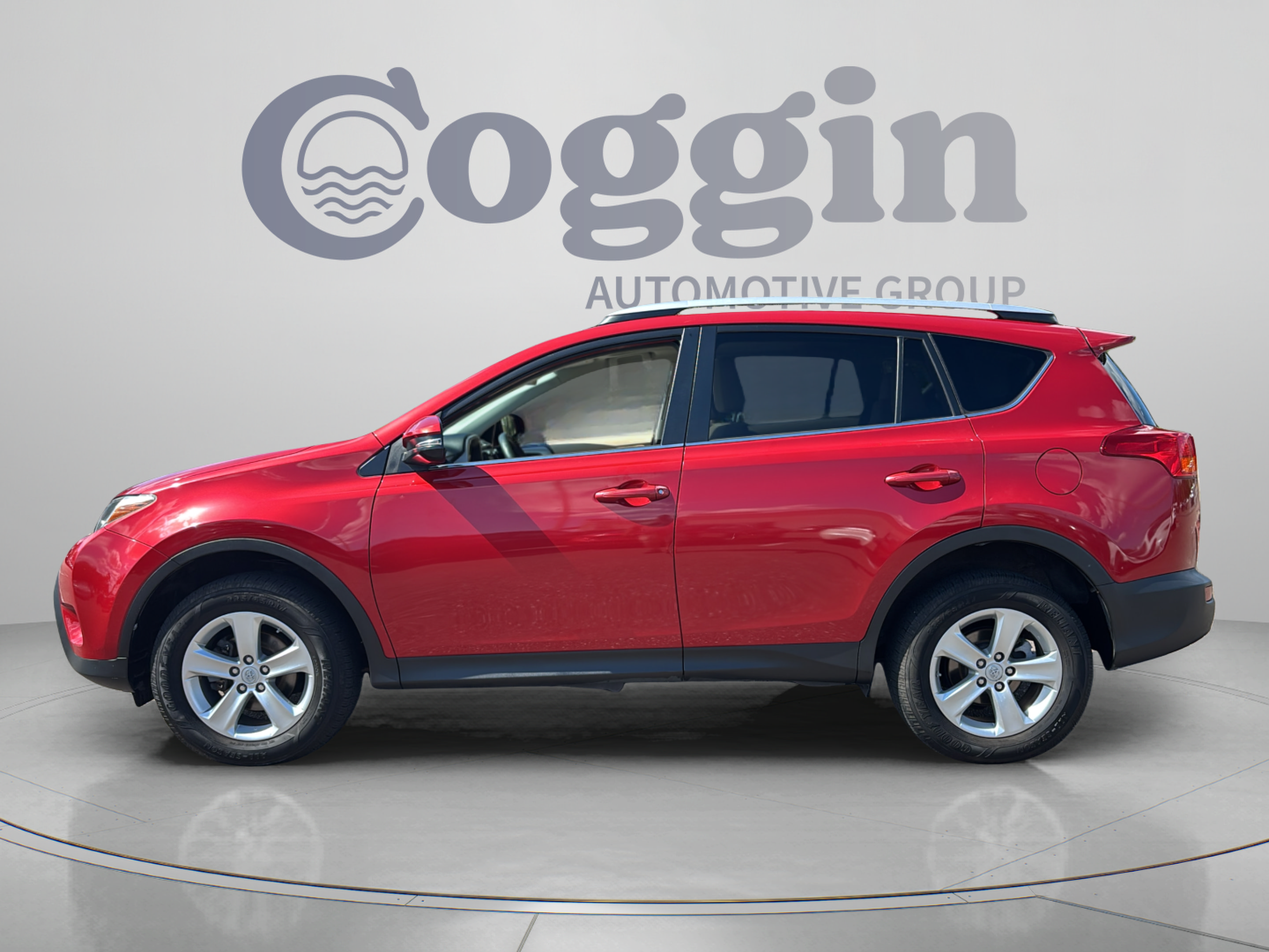 Used 2013 Toyota RAV4 XLE FWD image 7