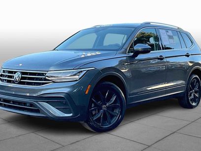 Certified 2024 Volkswagen Tiguan SE
