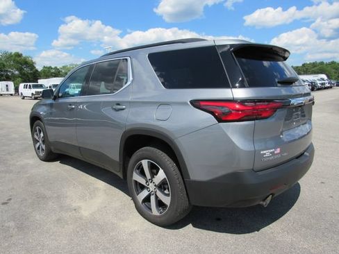 Certified 2023 Chevrolet Traverse LT w/ LT Premium Package AWD/4WD image 7