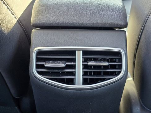 Used 2020 Hyundai Ioniq Limited image 29