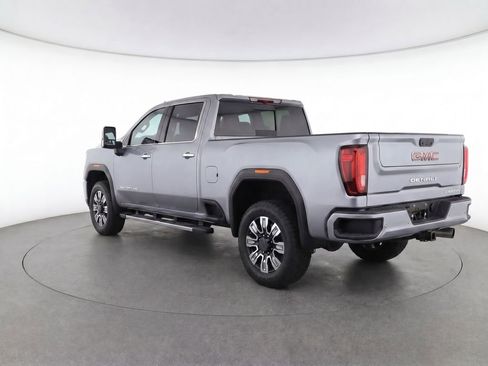 Used 2024 GMC Sierra 2500 Denali w/ Technology Package AWD/4WD image 5
