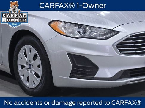 Used 2019 Ford Fusion S image 3