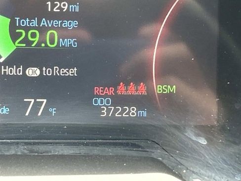 Used 2025 Toyota RAV4 XLE FWD image 29
