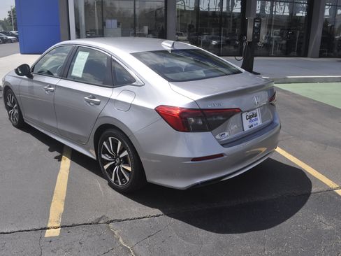 Certified 2023 Honda Civic EX image 5