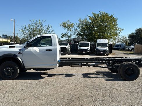 New 2026 RAM 5500 Tradesman image 2